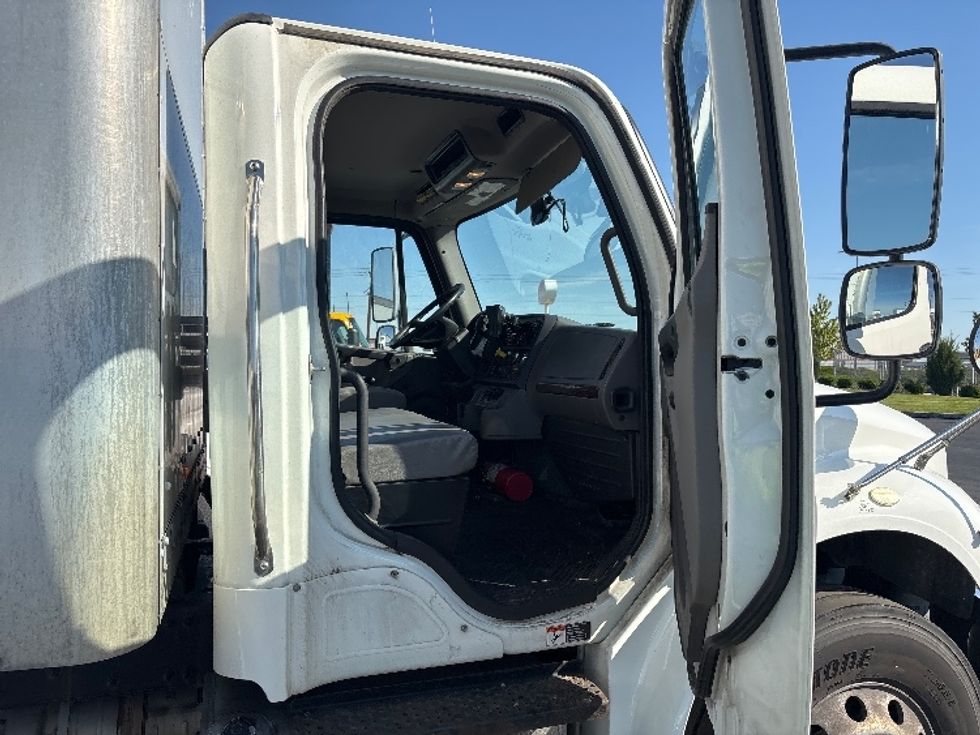 Medium Duty Box Truck-Light and Medium Duty Trucks-Freightliner-2019-M2-Pasco-WA-298,683\n\t\tmiles-$ 35,500 - Image 20