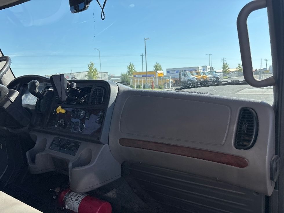 Medium Duty Box Truck-Light and Medium Duty Trucks-Freightliner-2019-M2-Pasco-WA-298,683\n\t\tmiles-$ 35,500 - Image 21