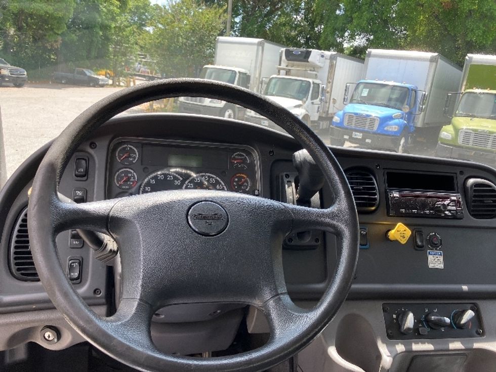 Medium Duty Box Truck-Light and Medium Duty Trucks-Freightliner-2019-M2-Pensacola-FL-103,489\n\t\tmiles-$ 54,750 - Image 18