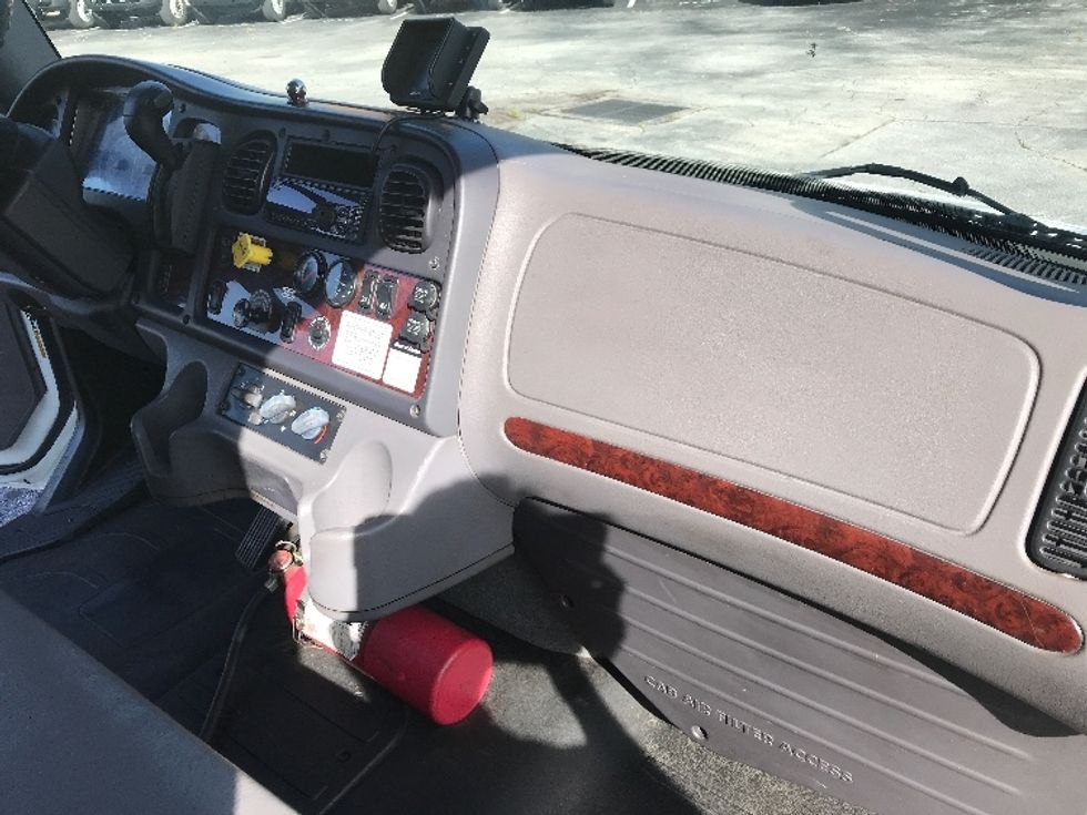Medium Duty Box Truck-Light and Medium Duty Trucks-Freightliner-2019-M2-Pensacola-FL-145,611\n\t\tmiles-$ 53,000 - Image 21