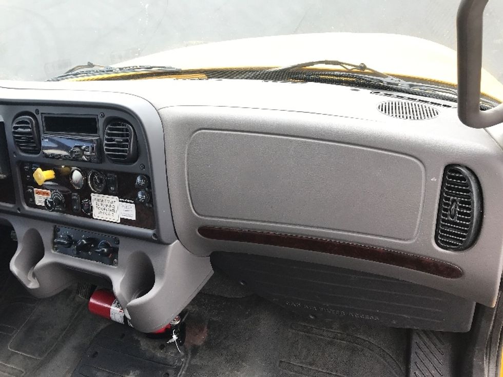 Medium Duty Box Truck-Light and Medium Duty Trucks-Freightliner-2019-M2-Pensacola-FL-171,648\n\t\tmiles-$ 45,500 - Image 21