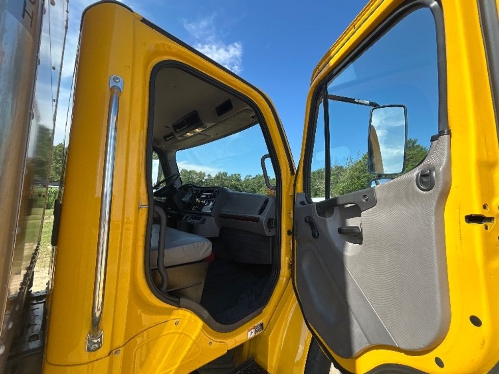Medium Duty Box Truck-Light and Medium Duty Trucks-Freightliner-2019-M2-Pensacola-FL-198,433\n\t\tmiles-$ 49,000 - Image 20
