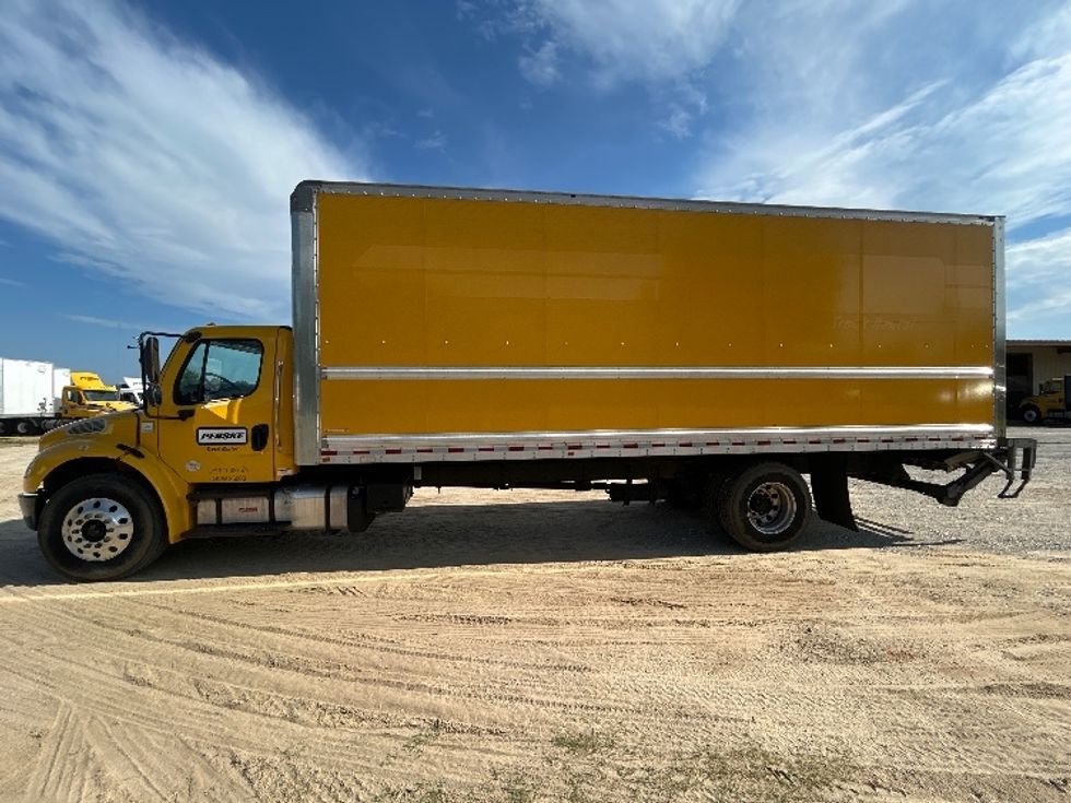 Medium Duty Box Truck-Light and Medium Duty Trucks-Freightliner-2019-M2-Pensacola-FL-198,433\n\t\tmiles-$ 49,000 - Image 4