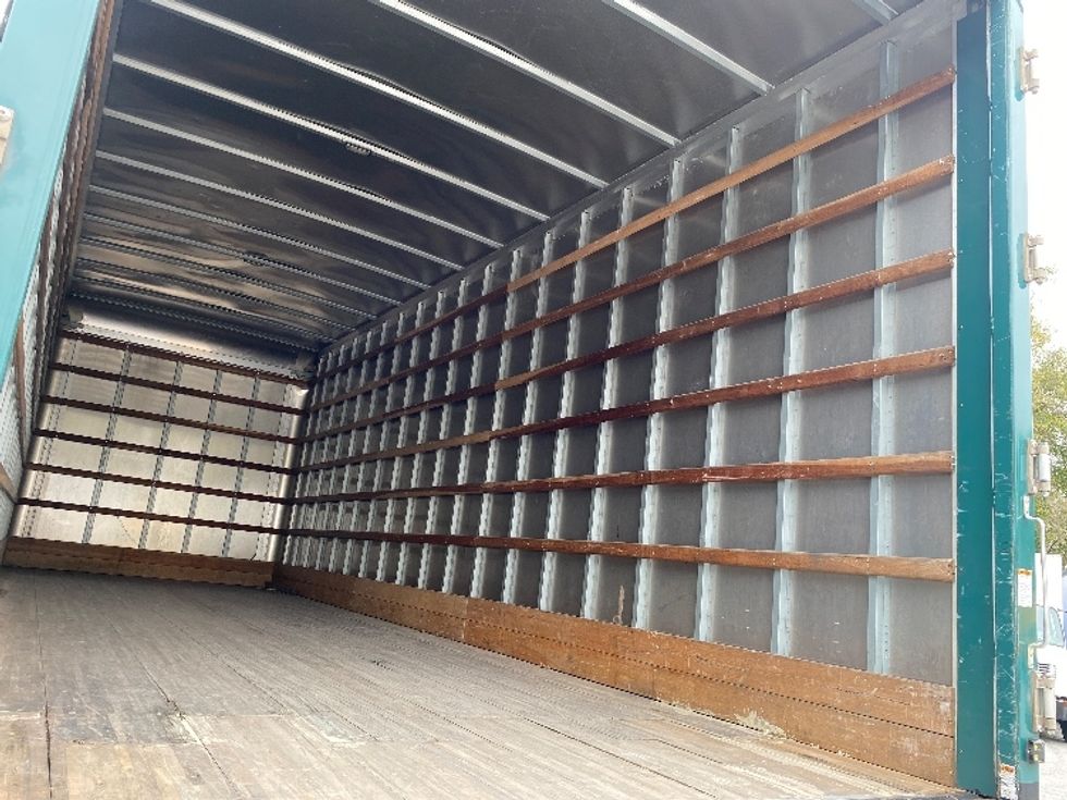 Medium Duty Box Truck-Light and Medium Duty Trucks-Freightliner-2019-M2-Pensacola-FL-205,265\n\t\tmiles-$ 38,500 - Image 12