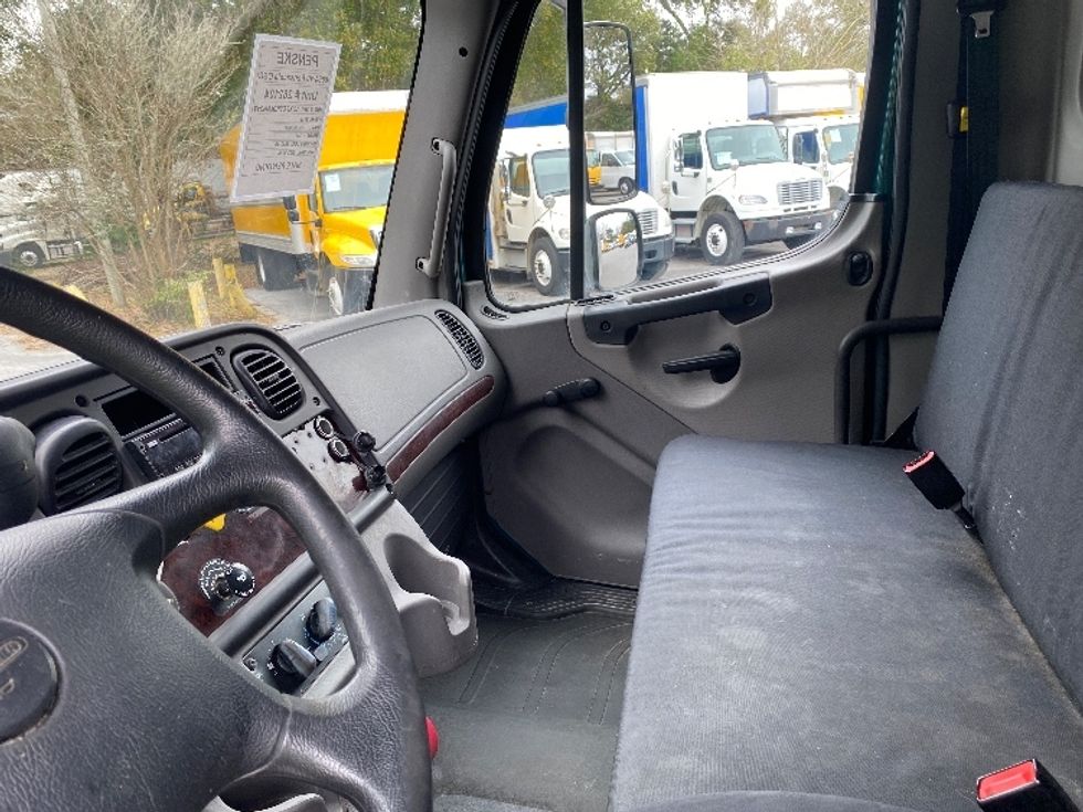 Medium Duty Box Truck-Light and Medium Duty Trucks-Freightliner-2019-M2-Pensacola-FL-205,265\n\t\tmiles-$ 38,500 - Image 19
