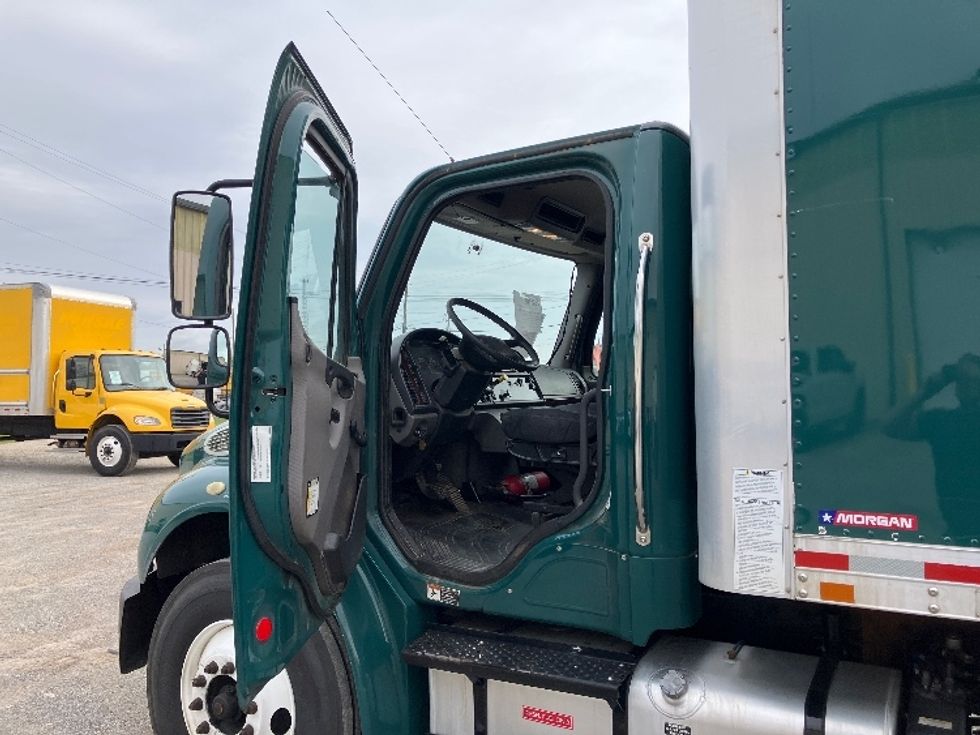 Medium Duty Box Truck-Light and Medium Duty Trucks-Freightliner-2019-M2-Pensacola-FL-256,818\n\t\tmiles-$ 40,000 - Image 16