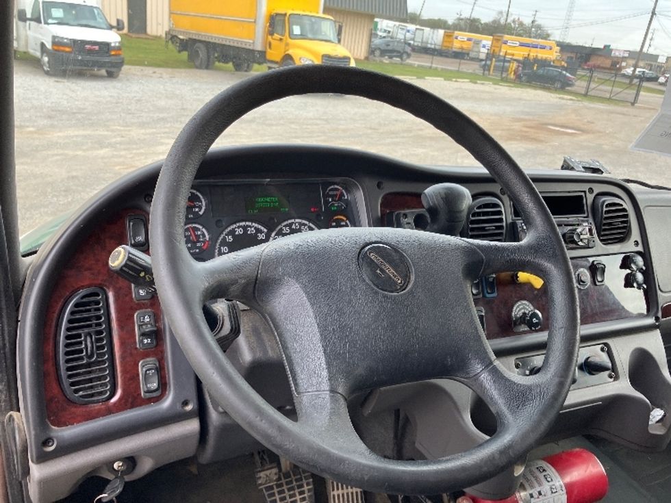 Medium Duty Box Truck-Light and Medium Duty Trucks-Freightliner-2019-M2-Pensacola-FL-256,818\n\t\tmiles-$ 40,000 - Image 17