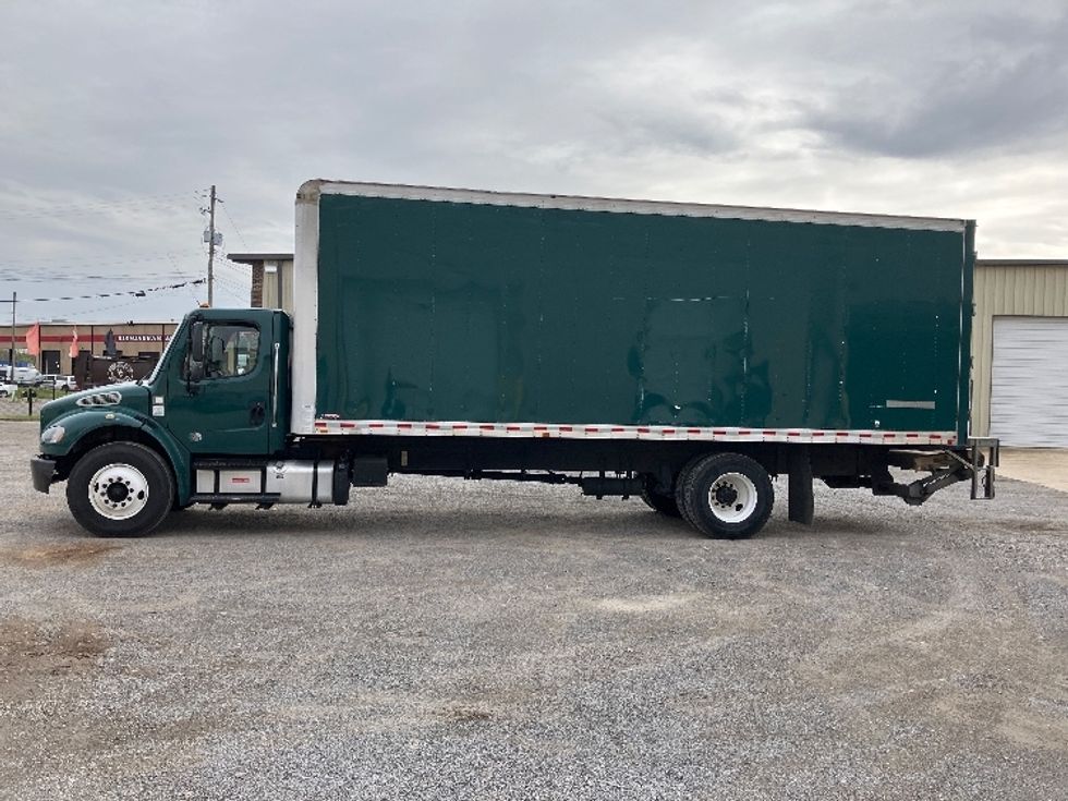 Medium Duty Box Truck-Light and Medium Duty Trucks-Freightliner-2019-M2-Pensacola-FL-256,818\n\t\tmiles-$ 40,000 - Image 4