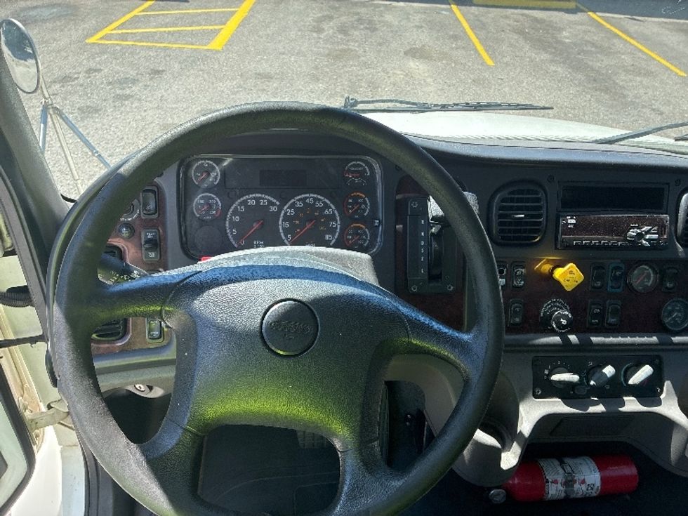 Medium Duty Box Truck-Light and Medium Duty Trucks-Freightliner-2019-M2-Pensacola-FL-282,573\n\t\tmiles-$ 13,000 - Image 13