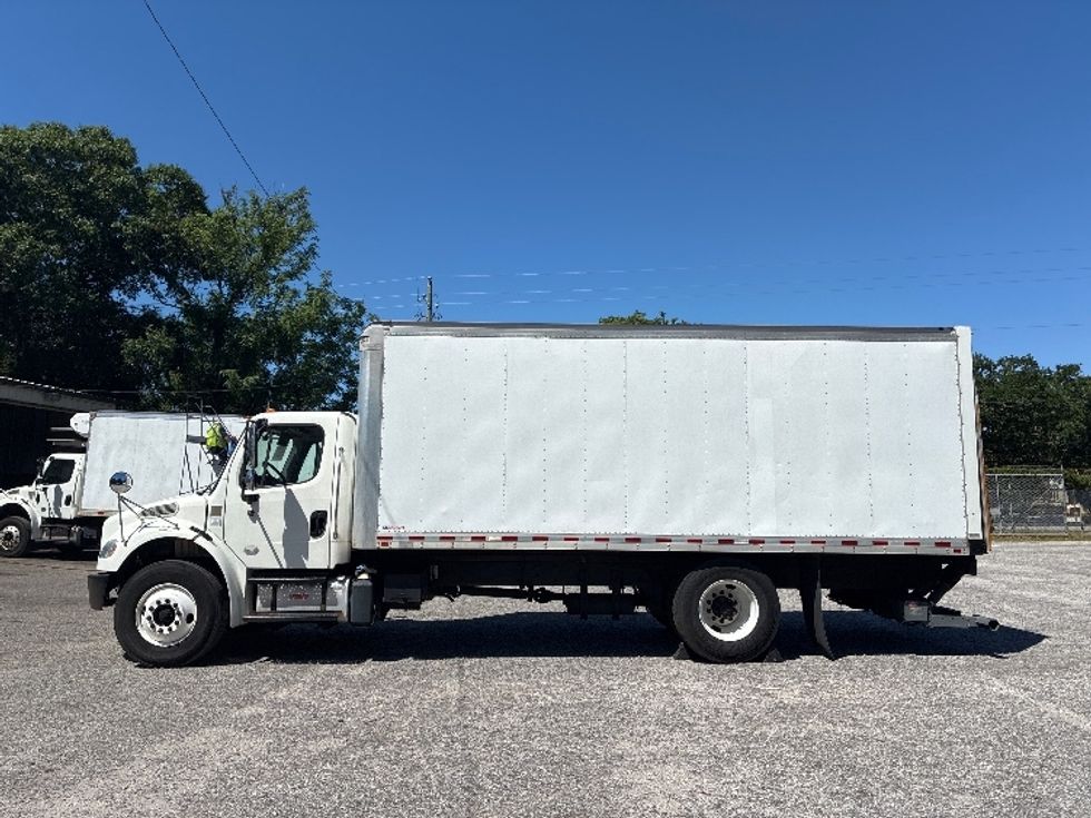 Medium Duty Box Truck-Light and Medium Duty Trucks-Freightliner-2019-M2-Pensacola-FL-282,573\n\t\tmiles-$ 13,000 - Image 4