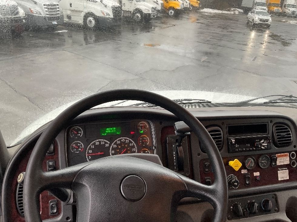 Medium Duty Box Truck-Light and Medium Duty Trucks-Freightliner-2019-M2-Perrysburg-OH-267,038\n\t\tmiles-$ 37,000 - Image 15