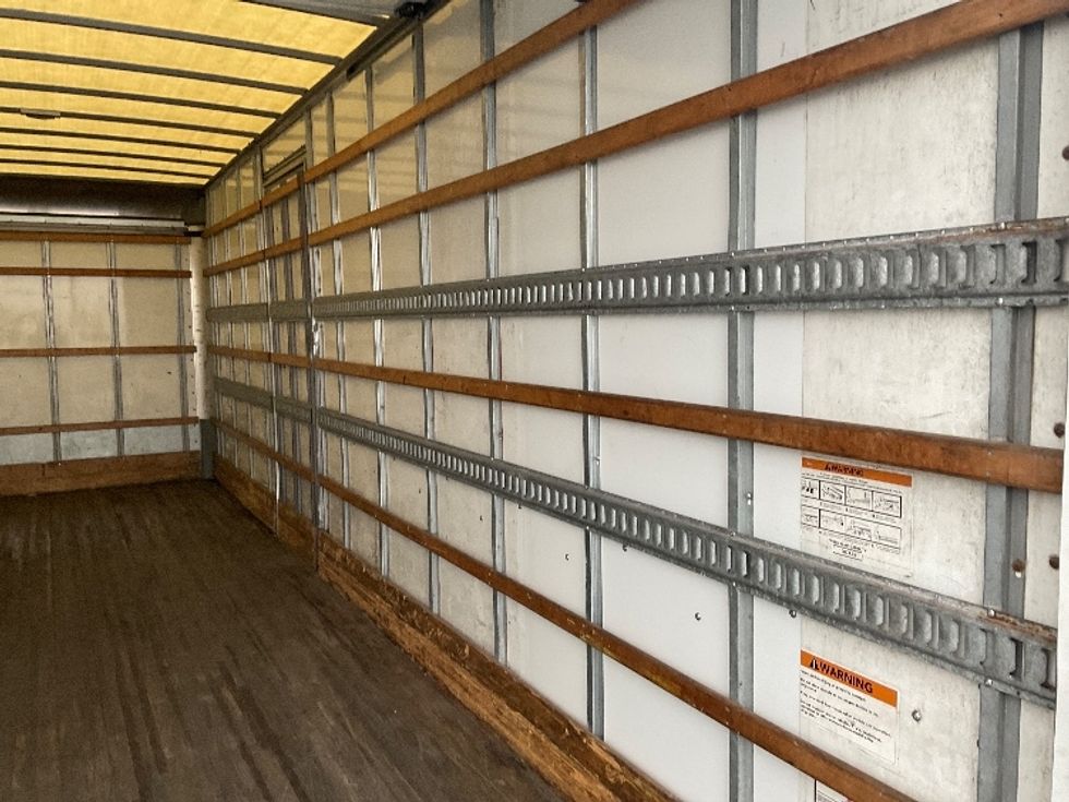 Medium Duty Box Truck-Light and Medium Duty Trucks-Freightliner-2019-M2-Perrysburg-OH-267,038\n\t\tmiles-$ 37,000 - Image 9