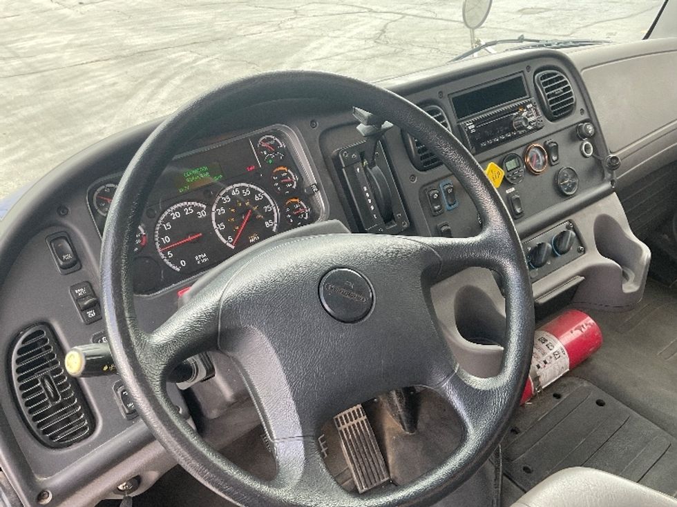 Medium Duty Box Truck-Light and Medium Duty Trucks-Freightliner-2019-M2-Perrysburg-OH-91,834\n\t\tmiles-$ 53,500 - Image 17