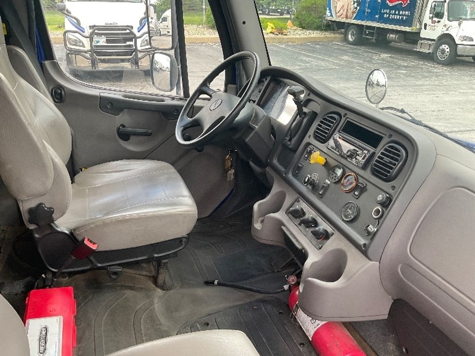 Medium Duty Box Truck-Light and Medium Duty Trucks-Freightliner-2019-M2-Perrysburg-OH-91,834\n\t\tmiles-$ 53,500 - Image 22