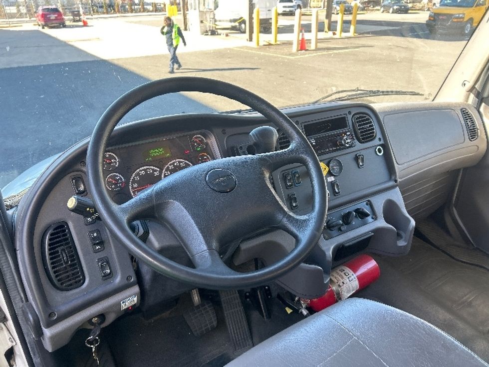Medium Duty Box Truck-Light and Medium Duty Trucks-Freightliner-2019-M2-Philadelphia-PA-110,972\n\t\tmiles-$ 48,000 - Image 17