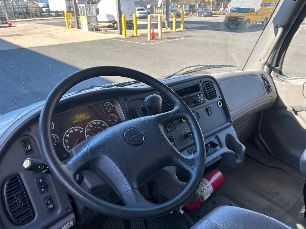 Medium Duty Box Truck-Light and Medium Duty Trucks-Freightliner-2019-M2-Philadelphia-PA-110,972\n\t\tmiles-$ 48,000 - Image 18