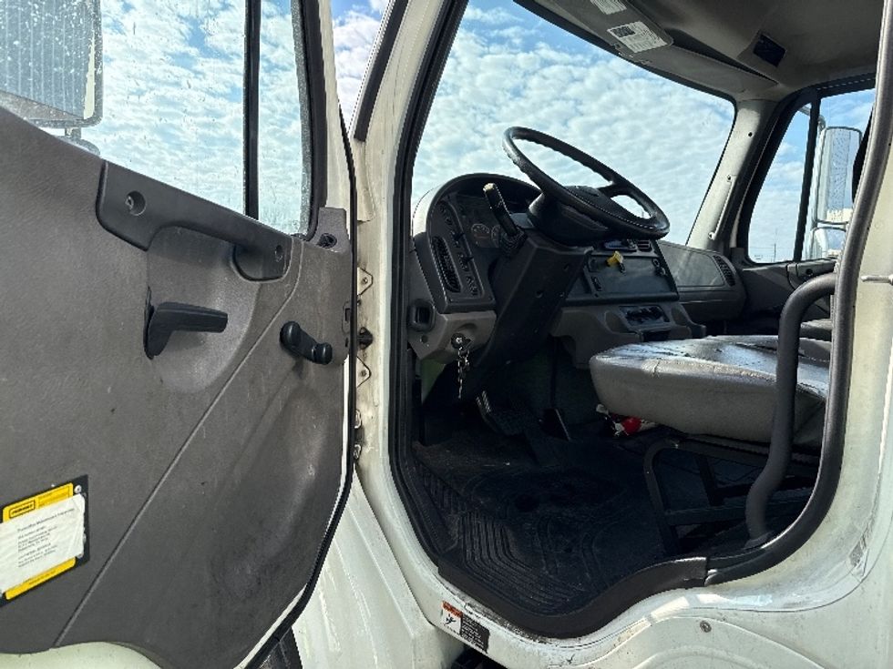 Medium Duty Box Truck-Light and Medium Duty Trucks-Freightliner-2019-M2-Philadelphia-PA-52,852\n\t\tmiles-$ 60,250 - Image 16