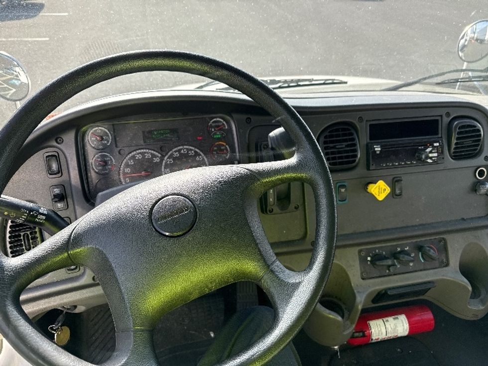 Medium Duty Box Truck-Light and Medium Duty Trucks-Freightliner-2019-M2-Philadelphia-PA-52,852\n\t\tmiles-$ 60,250 - Image 18