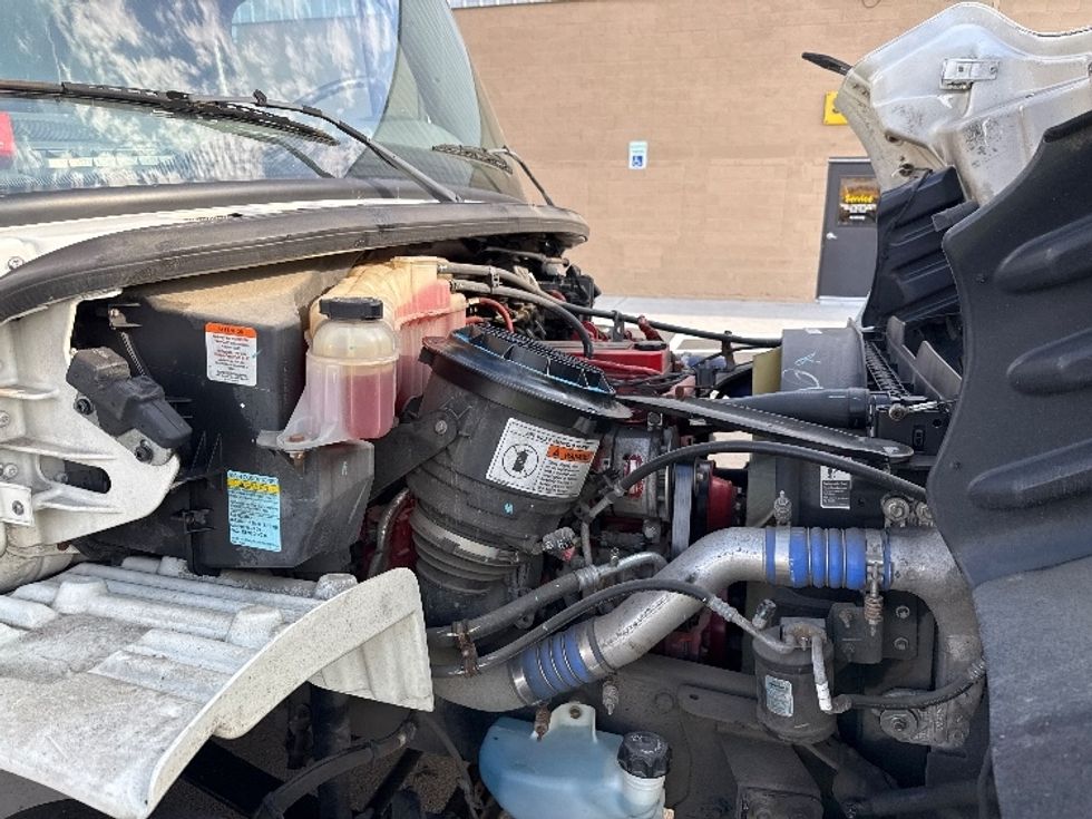 Medium Duty Box Truck-Light and Medium Duty Trucks-Freightliner-2019-M2-Philadelphia-PA-52,852\n\t\tmiles-$ 60,250 - Image 23