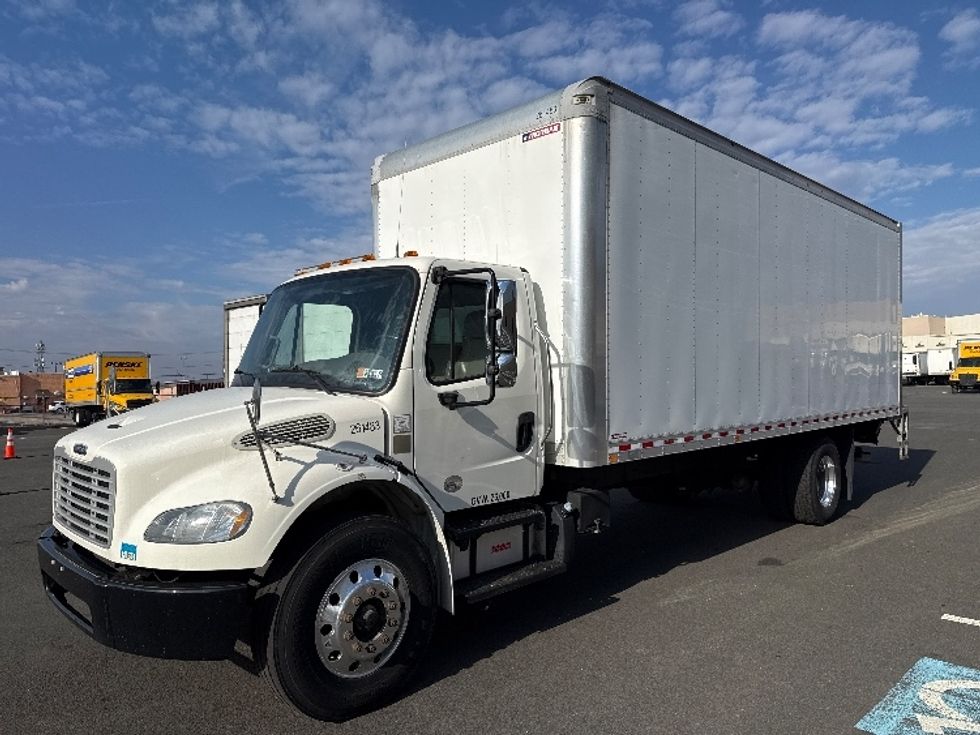 Medium Duty Box Truck-Light and Medium Duty Trucks-Freightliner-2019-M2-Philadelphia-PA-52,852\n\t\tmiles-$ 60,250 - Image 3