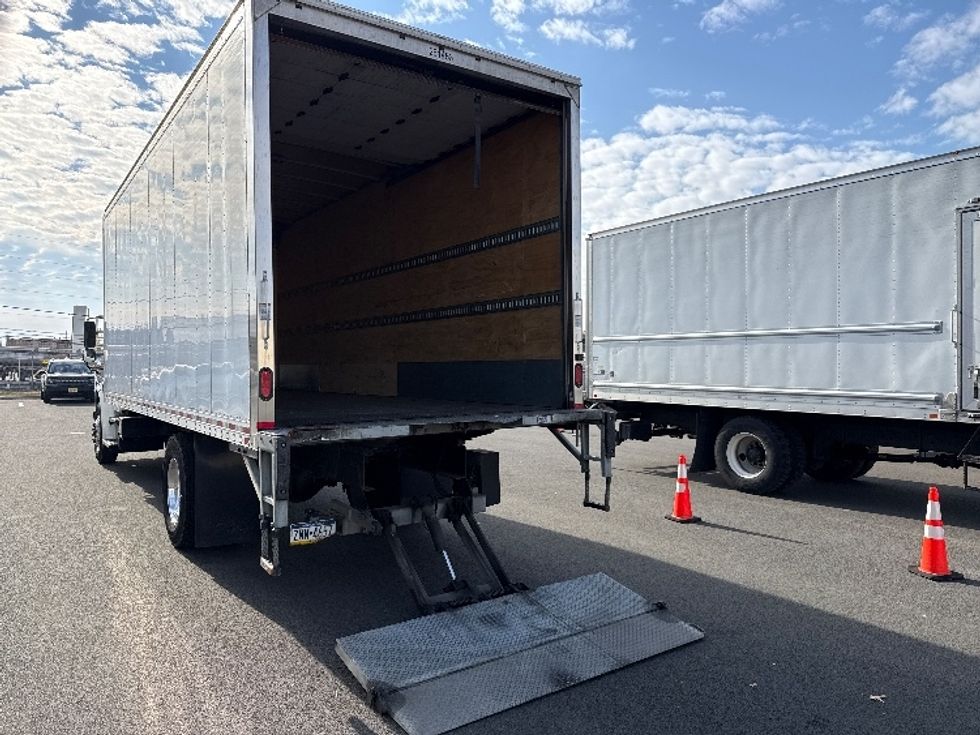 Medium Duty Box Truck-Light and Medium Duty Trucks-Freightliner-2019-M2-Philadelphia-PA-52,852\n\t\tmiles-$ 60,250 - Image 9