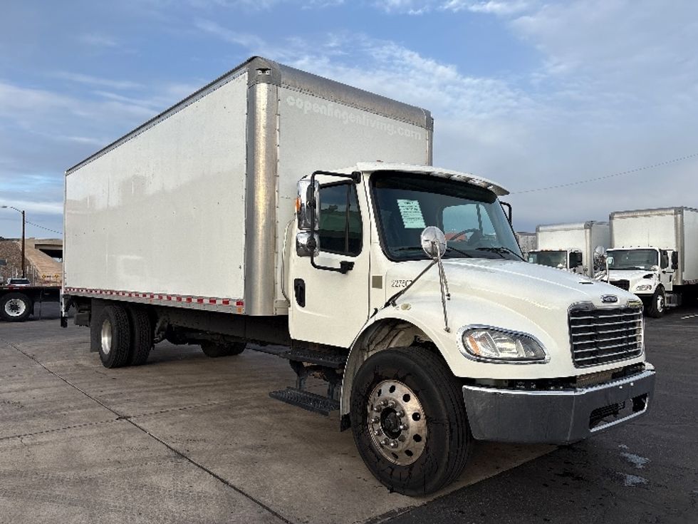 Medium Duty Box Truck-Light and Medium Duty Trucks-Freightliner-2019-M2-Phoenix-AZ-109,803\n\t\tmiles-$ 57,000 - Image 1
