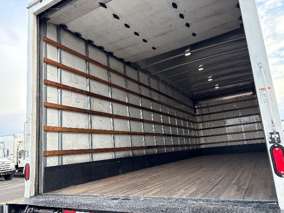 Medium Duty Box Truck-Light and Medium Duty Trucks-Freightliner-2019-M2-Phoenix-AZ-109,803\n\t\tmiles-$ 57,000 - Image 11