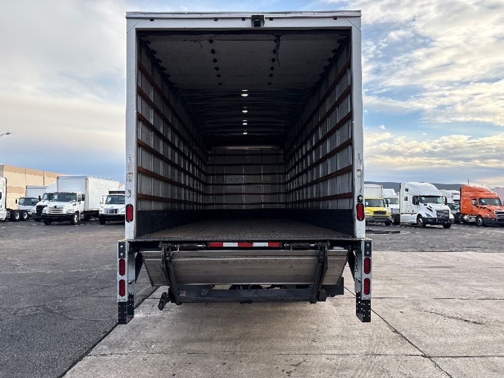 Medium Duty Box Truck-Light and Medium Duty Trucks-Freightliner-2019-M2-Phoenix-AZ-109,803\n\t\tmiles-$ 57,000 - Image 8