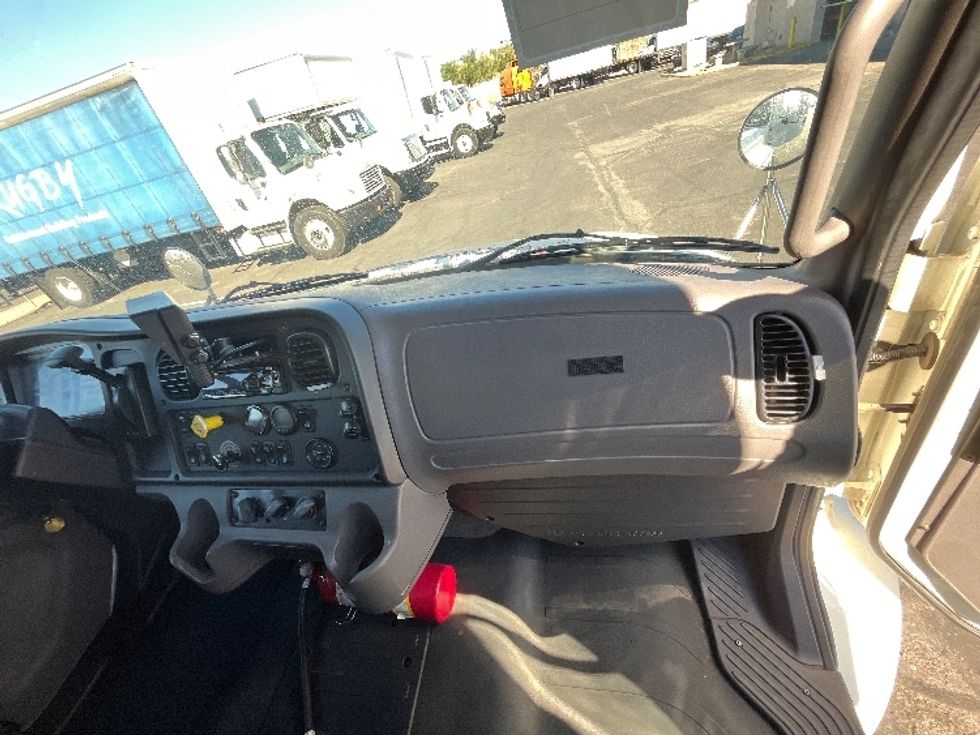 Medium Duty Box Truck-Light and Medium Duty Trucks-Freightliner-2019-M2-Phoenix-AZ-116,683\n\t\tmiles-$ 56,250 - Image 20