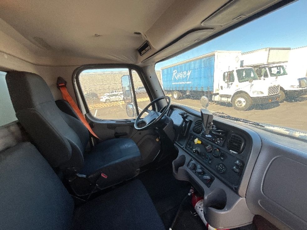 Medium Duty Box Truck-Light and Medium Duty Trucks-Freightliner-2019-M2-Phoenix-AZ-116,683\n\t\tmiles-$ 56,250 - Image 21