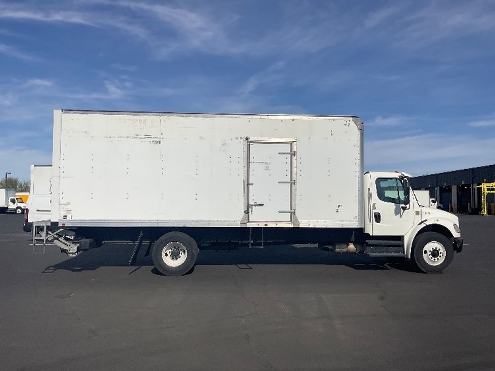 Medium Duty Box Truck-Light and Medium Duty Trucks-Freightliner-2019-M2-Phoenix-AZ-123,852\n\t\tmiles-$ 57,750 - Image 15