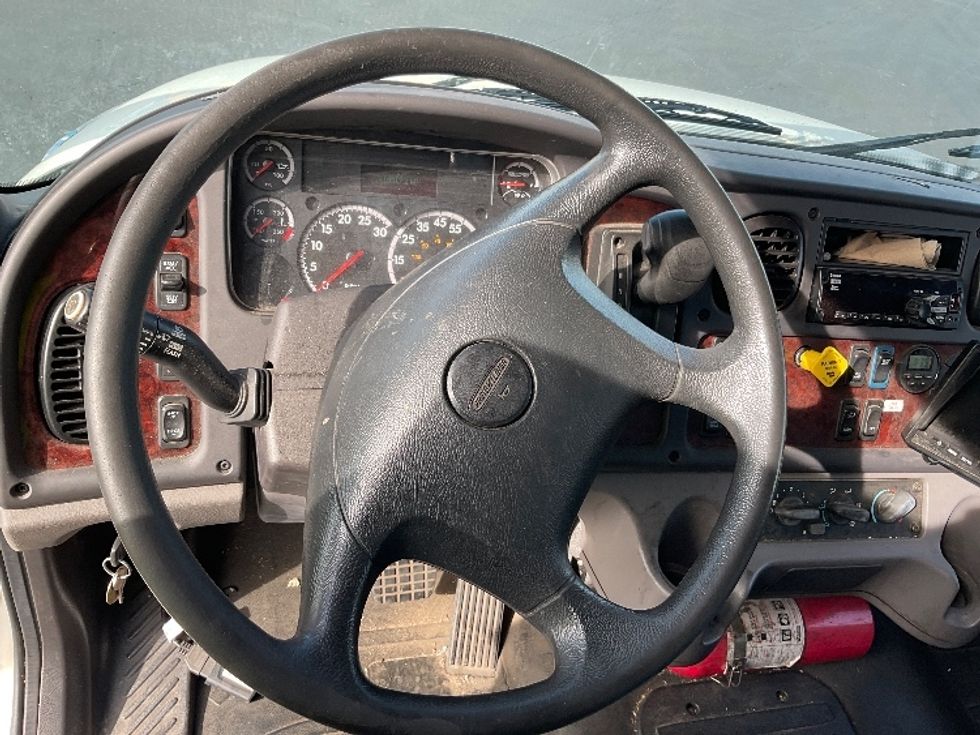 Medium Duty Box Truck-Light and Medium Duty Trucks-Freightliner-2019-M2-Phoenix-AZ-123,852\n\t\tmiles-$ 57,750 - Image 18