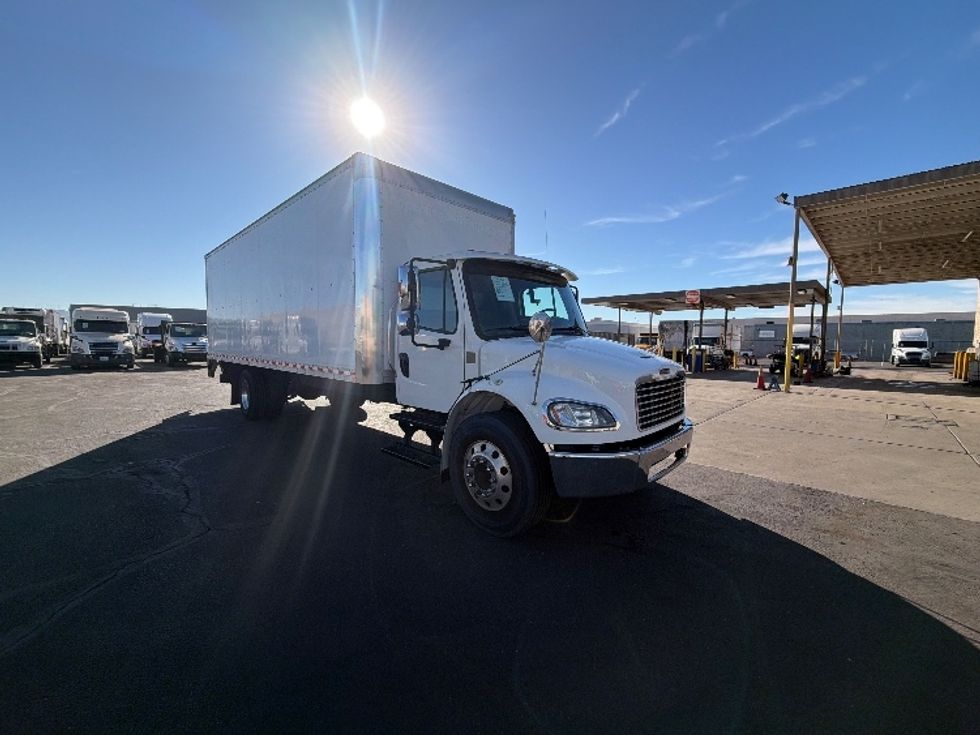 Medium Duty Box Truck-Light and Medium Duty Trucks-Freightliner-2019-M2-Phoenix-AZ-124,173\n\t\tmiles-$ 54,000 - Image 1