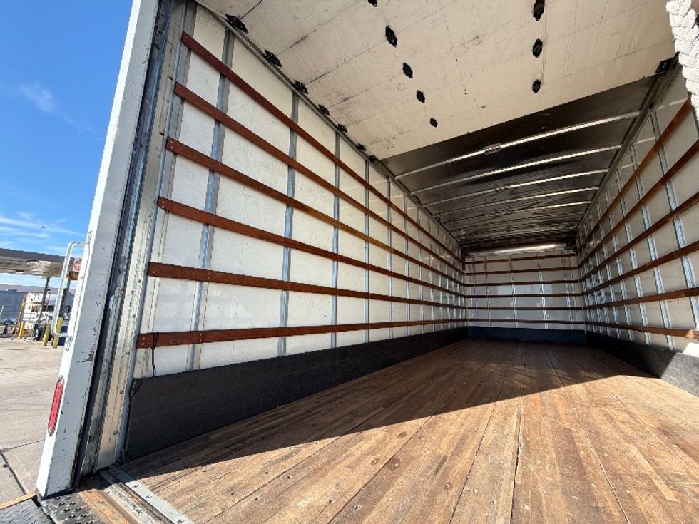 Medium Duty Box Truck-Light and Medium Duty Trucks-Freightliner-2019-M2-Phoenix-AZ-124,173\n\t\tmiles-$ 54,000 - Image 11