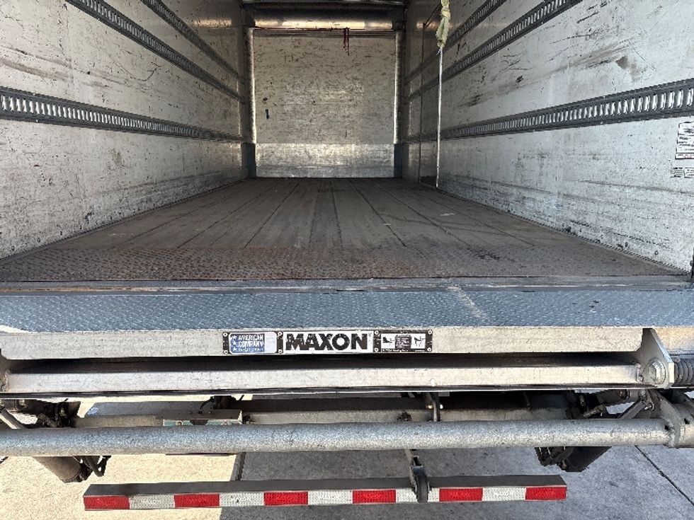 Medium Duty Box Truck-Light and Medium Duty Trucks-Freightliner-2019-M2-Phoenix-AZ-137,677\n\t\tmiles-$ 57,250 - Image 10