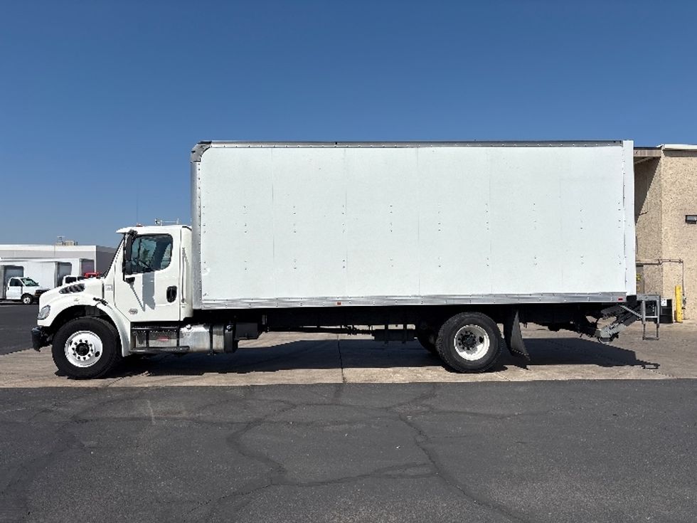 Medium Duty Box Truck-Light and Medium Duty Trucks-Freightliner-2019-M2-Phoenix-AZ-137,677\n\t\tmiles-$ 57,250 - Image 4
