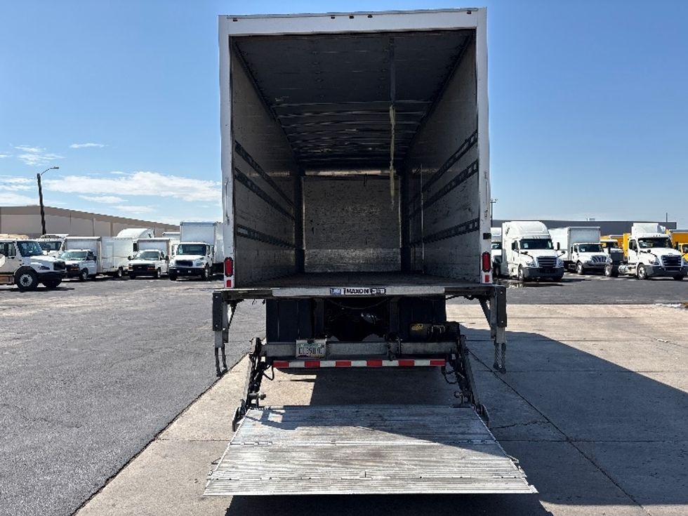 Medium Duty Box Truck-Light and Medium Duty Trucks-Freightliner-2019-M2-Phoenix-AZ-137,677\n\t\tmiles-$ 57,250 - Image 9