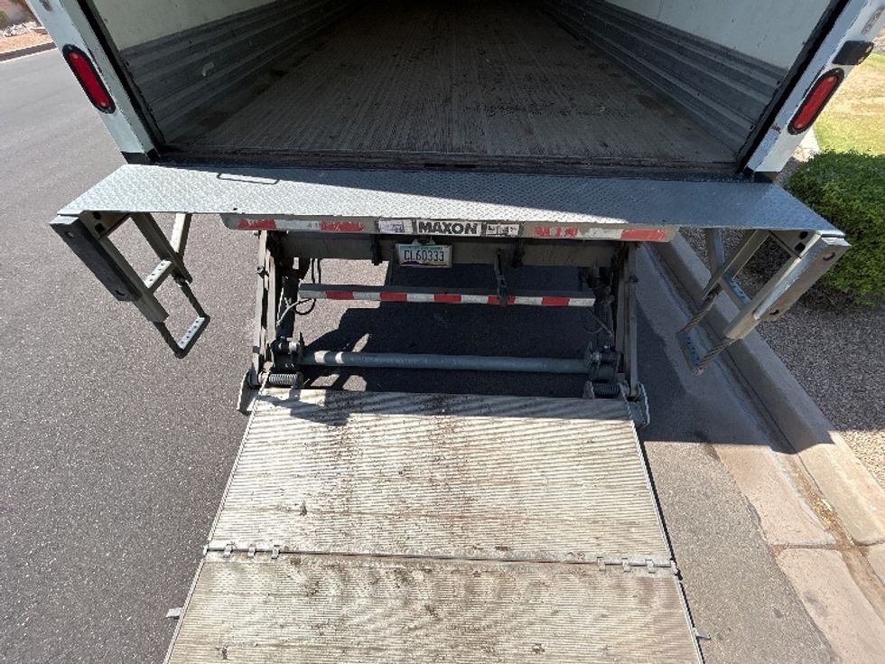 Medium Duty Box Truck-Light and Medium Duty Trucks-Freightliner-2019-M2-Phoenix-AZ-141,001\n\t\tmiles-$ 47,750 - Image 10