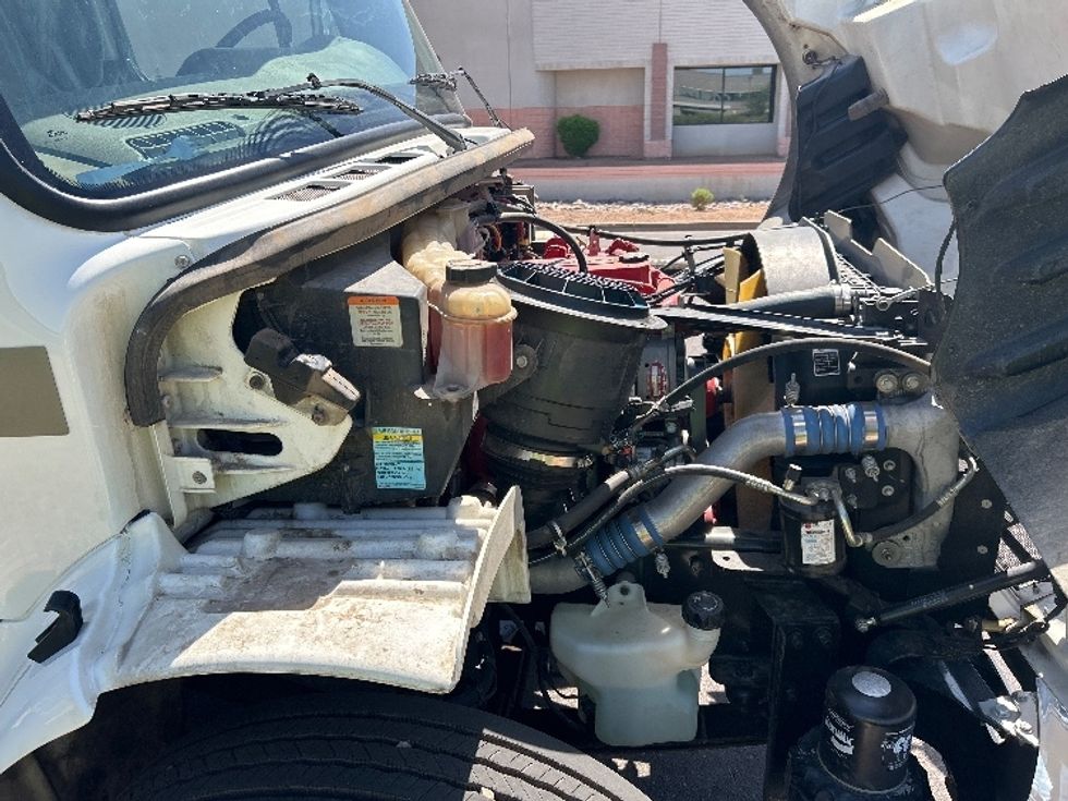 Medium Duty Box Truck-Light and Medium Duty Trucks-Freightliner-2019-M2-Phoenix-AZ-141,001\n\t\tmiles-$ 47,750 - Image 23
