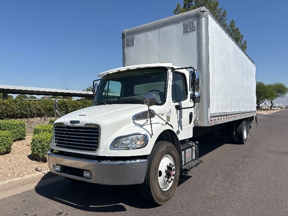 Medium Duty Box Truck-Light and Medium Duty Trucks-Freightliner-2019-M2-Phoenix-AZ-141,001\n\t\tmiles-$ 47,750 - Image 3