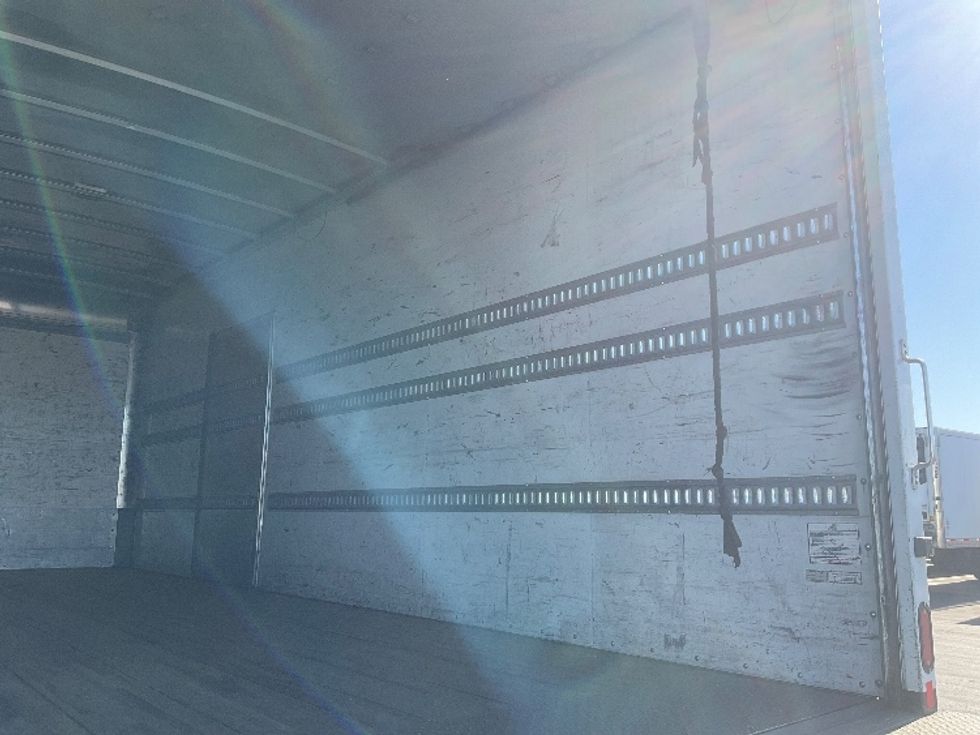 Medium Duty Box Truck-Light and Medium Duty Trucks-Freightliner-2019-M2-Phoenix-AZ-141,570\n\t\tmiles-$ 56,750 - Image 12