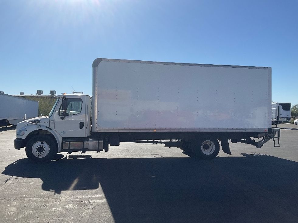 Medium Duty Box Truck-Light and Medium Duty Trucks-Freightliner-2019-M2-Phoenix-AZ-141,570\n\t\tmiles-$ 56,750 - Image 4