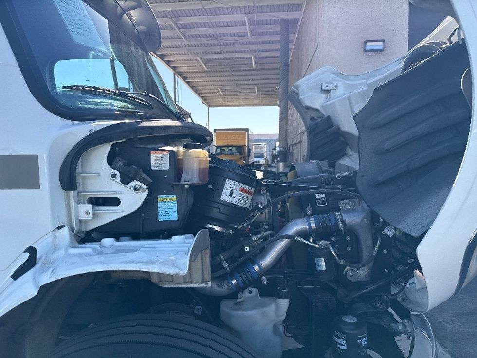 Medium Duty Box Truck-Light and Medium Duty Trucks-Freightliner-2019-M2-Phoenix-AZ-144,604\n\t\tmiles-$ 52,750 - Image 23