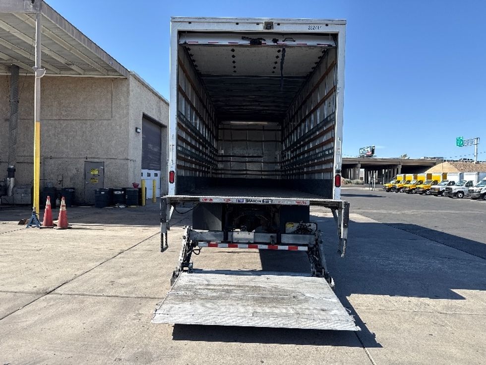 Medium Duty Box Truck-Light and Medium Duty Trucks-Freightliner-2019-M2-Phoenix-AZ-144,604\n\t\tmiles-$ 52,750 - Image 9