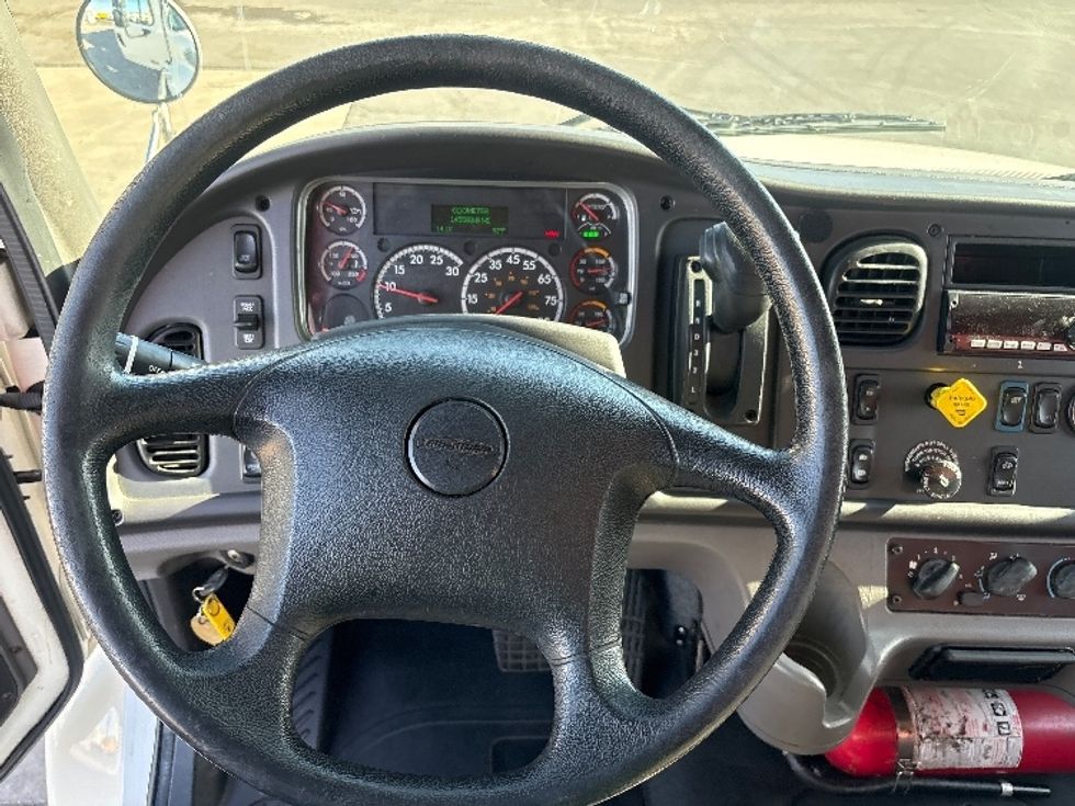 Medium Duty Box Truck-Light and Medium Duty Trucks-Freightliner-2019-M2-Phoenix-AZ-145,556\n\t\tmiles-$ 56,750 - Image 18