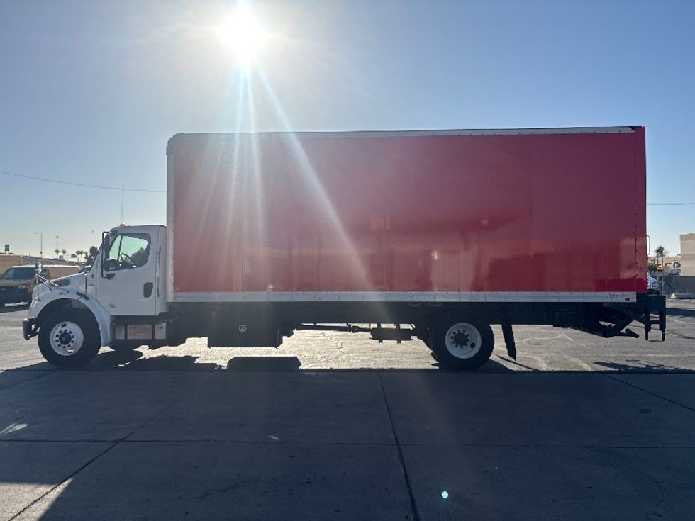 Medium Duty Box Truck-Light and Medium Duty Trucks-Freightliner-2019-M2-Phoenix-AZ-145,556\n\t\tmiles-$ 56,750 - Image 4