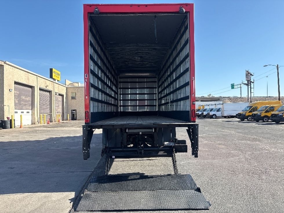 Medium Duty Box Truck-Light and Medium Duty Trucks-Freightliner-2019-M2-Phoenix-AZ-145,556\n\t\tmiles-$ 56,750 - Image 9