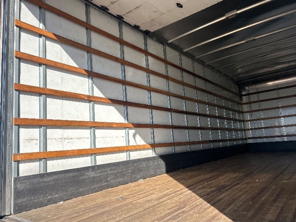 Medium Duty Box Truck-Light and Medium Duty Trucks-Freightliner-2019-M2-Phoenix-AZ-148,519\n\t\tmiles-$ 52,750 - Image 10