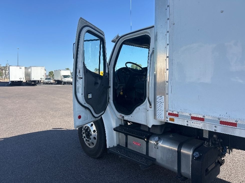 Medium Duty Box Truck-Light and Medium Duty Trucks-Freightliner-2019-M2-Phoenix-AZ-148,519\n\t\tmiles-$ 52,750 - Image 15