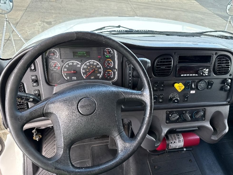 Medium Duty Box Truck-Light and Medium Duty Trucks-Freightliner-2019-M2-Phoenix-AZ-151,503\n\t\tmiles-$ 54,750 - Image 18